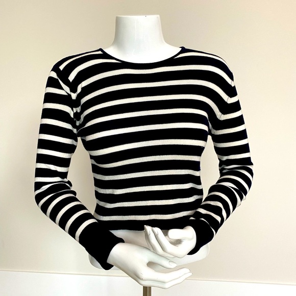 Zara Knit Sweater - Picture 2 of 9